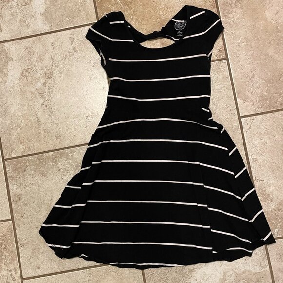 SO Black & White Striped Jersey Stretch Knit Fit & Flare Skater Dress - Picture 1 of 5